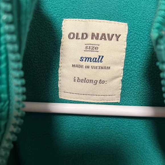 Old Navy Girls Green Puffer Vest.  Size Small - Picture 3 of 10